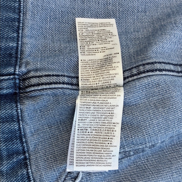 Gap Denim Swing Jacket Button Up Pockets Utility Barn Cotton Jean Coat M - Picture 9 of 9